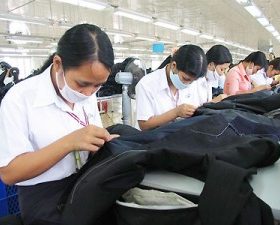 Vi phạm pháp luật lao động – nhìn từ góc độ kinh tế Vi phạm pháp luật lao động – nhìn từ góc độ kinh tế