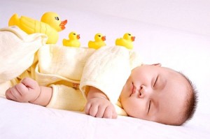 Luật sư tư vấn về Bảo hiểm y tế cho trẻ sơ sinh