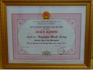 giay khen luat su nguyen minh long Luật sư Nguyễn Minh Long với thời gian hoạt động hành nghề