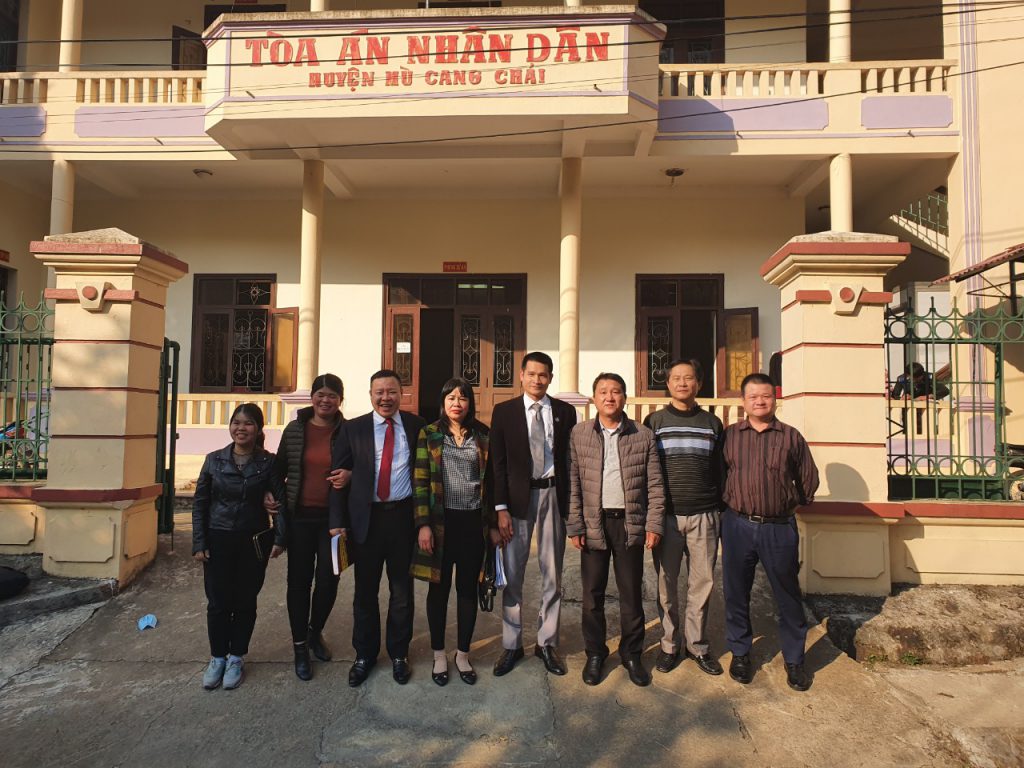 Luật sư Hà Nội bảo vệ quan điểm trước hai cấp xét xử tại tỉnh Yên Bái các bị cáo được miễn trách nhiệm hình sự Luật sư Hà Nội bảo vệ quan điểm trước hai cấp xét xử tại tỉnh Yên Bái các bị cáo được miễn trách nhiệm hình sự