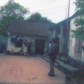 Đắng lòng trước lời khai của bà mẹ vứt con xuống giếng Ngoinha1 296X300 1