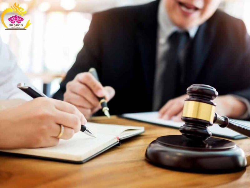 Vai trò của luật sư bào chữa trong vụ án hình sự