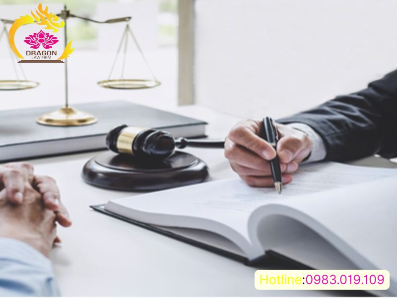 luật sư tư vấn pháp lý giúp đối phó với các rủi ro trên thị trường