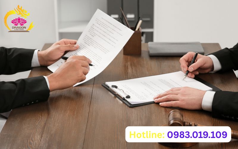 chi phí luật sư khởi kiện tại Hà Nội