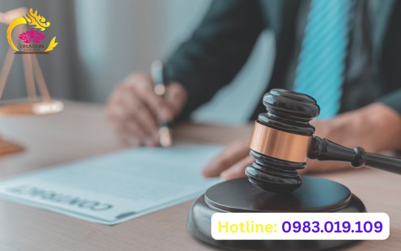 chi phí luật sư khởi kiện tại Hà Nội