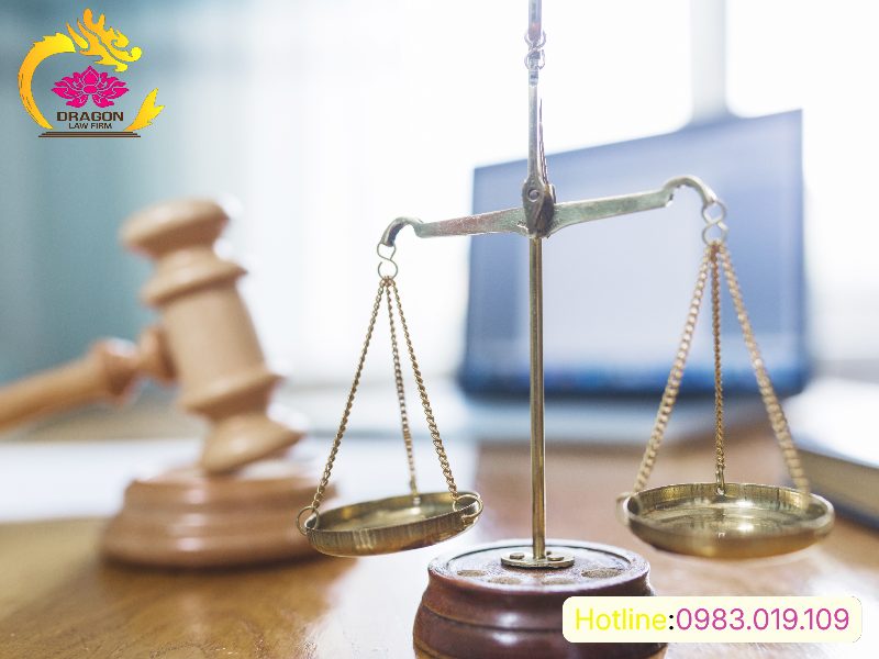 chi phí thuê luật sư bào chữa hình sự