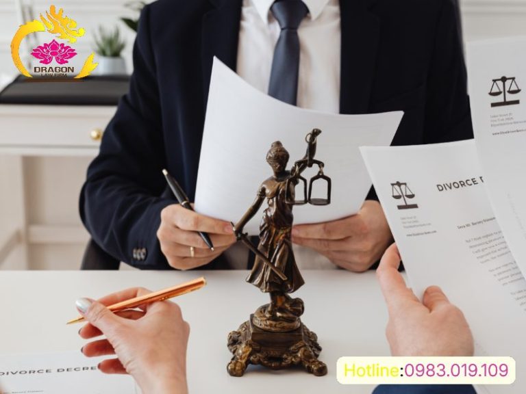 Bí quyết lựa chọn văn phòng luật sư uy tín tránh rủi ro “tiền mất tật mang”
