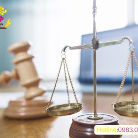 Điều 129 Bộ luật Hình sự quy định về Tội vô ý làm chết người do vi phạm quy tắc nghề nghiệp hoặc quy tắc hành chính