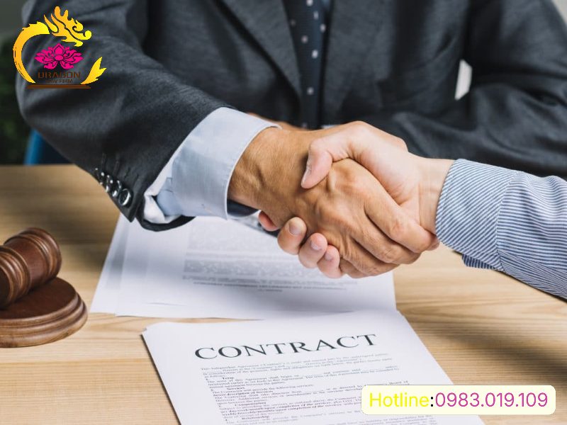 Thuê luật sư có hợp đồng hay không?